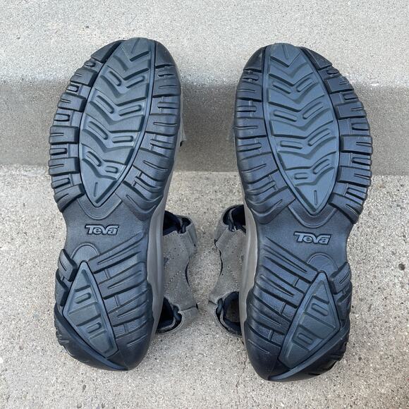 Teva Katavi Sandals Men 9 Grey Suede Outdoor Hiking Travel Adventure Comfort New - Picture 8 of 8